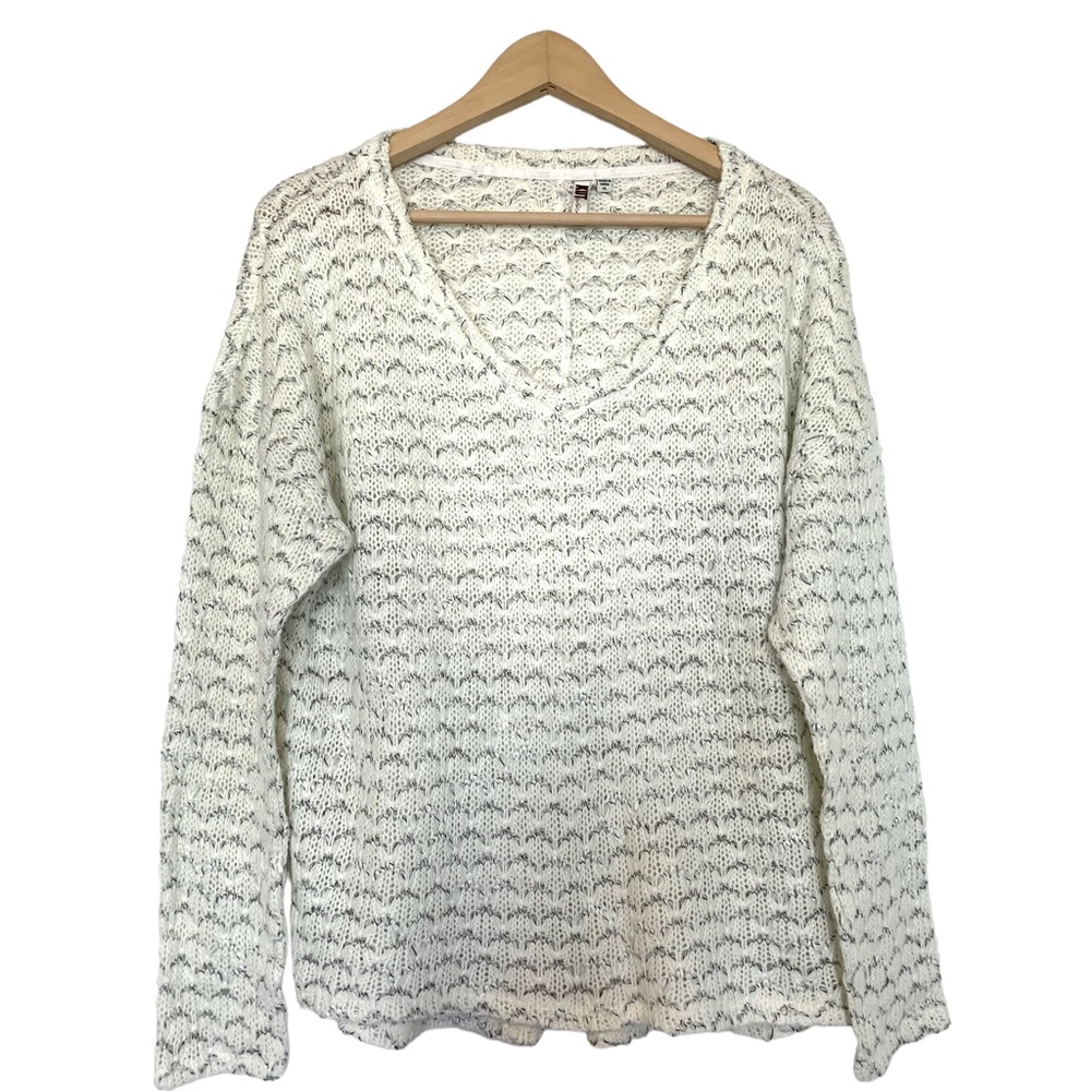 Kut from the Kloth Oatmeal Open Herringbone Knit V-Kneck Pullover Sweater